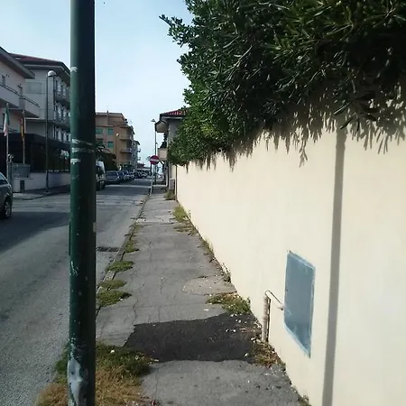 Villa Sophia Mare 1 Lido di Camaiore Exterior photo